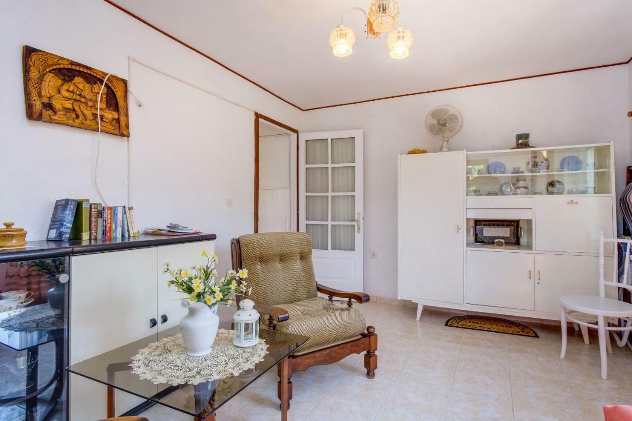 Apartment Carmen เวลิโลชิน ภายนอก รูปภาพ