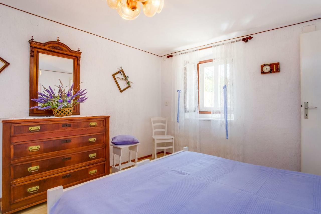 Apartment Carmen เวลิโลชิน ภายนอก รูปภาพ